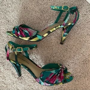 Ann Marino strappy multicolored heels